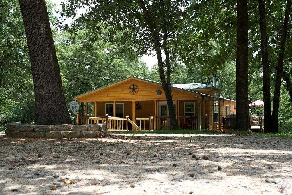 66 Acres of Recreational Land with Home for Sale in Linden, Texas