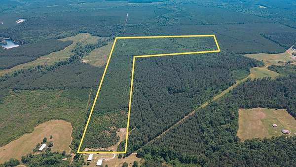 112 Acres of Land for Sale in Weston, Louisiana