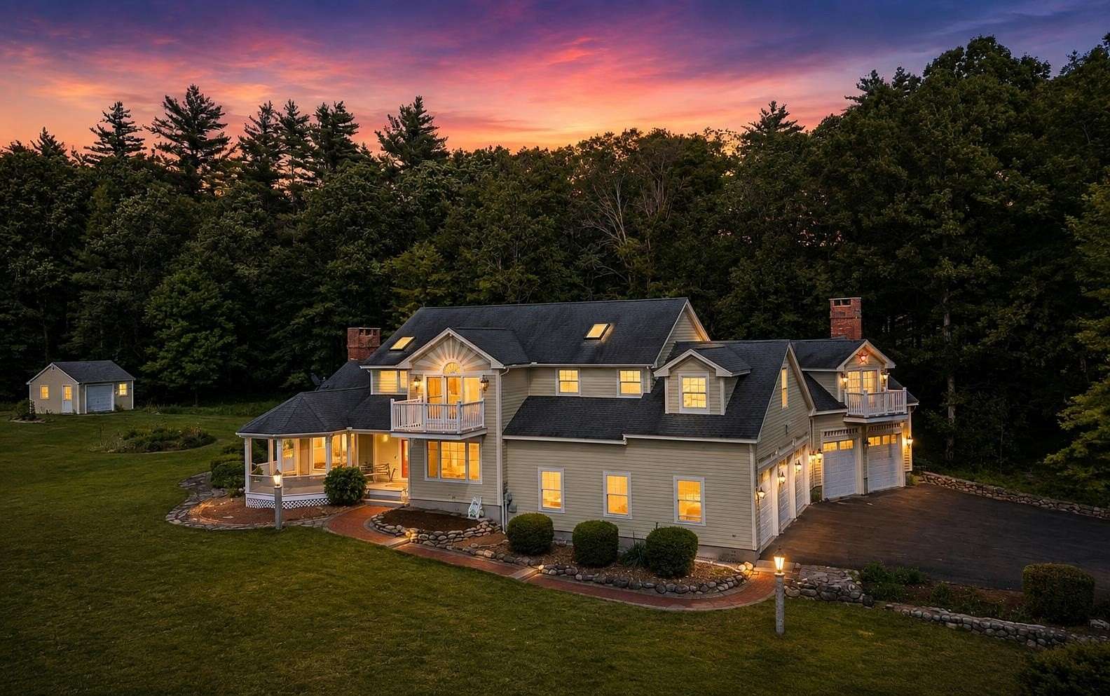 7.44 Acres of Land with Home for Sale in Dunbarton Town, New Hampshire