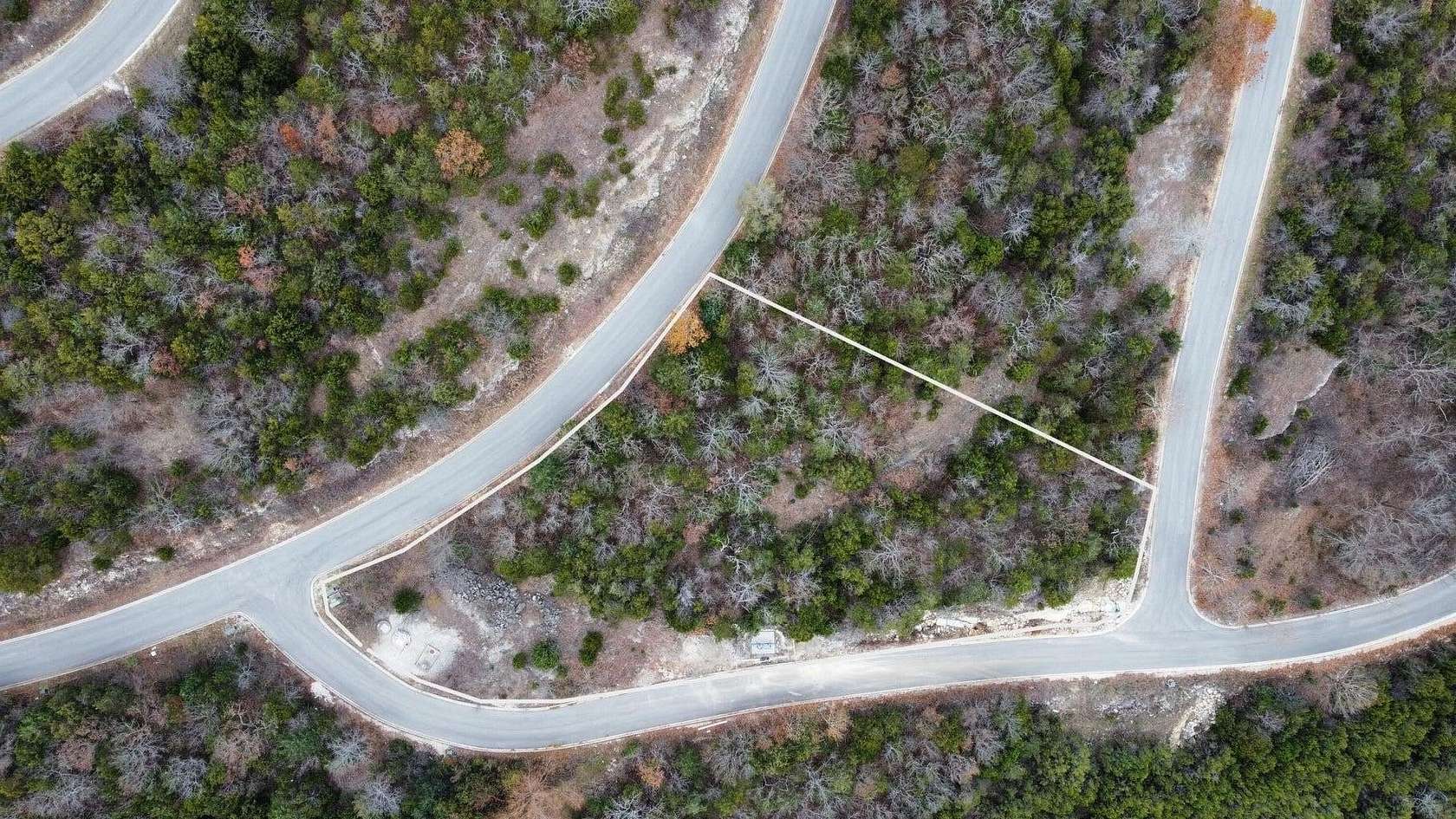 1 Acre of Residential Land for Sale in Hollister, Missouri