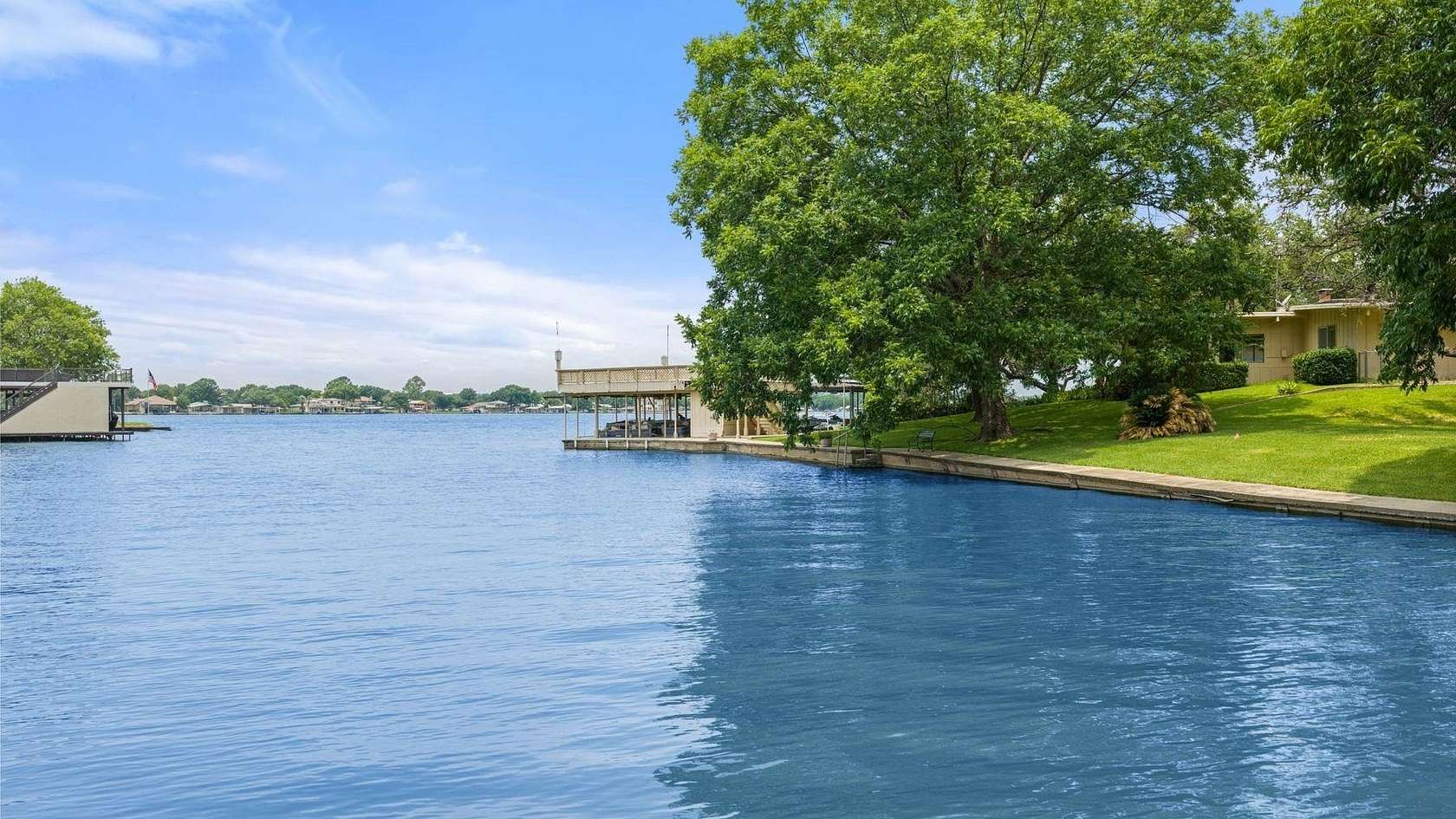 0.27 Acres of Residential Land for Sale in Highland Haven, Texas