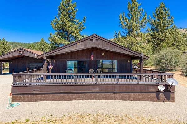 3.35 Acres of Land with Home for Sale in Beckwourth, California