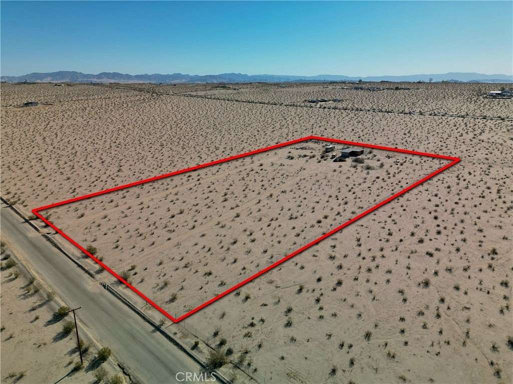 4.79 Acres of Land with Home for Sale in Twentynine Palms, California