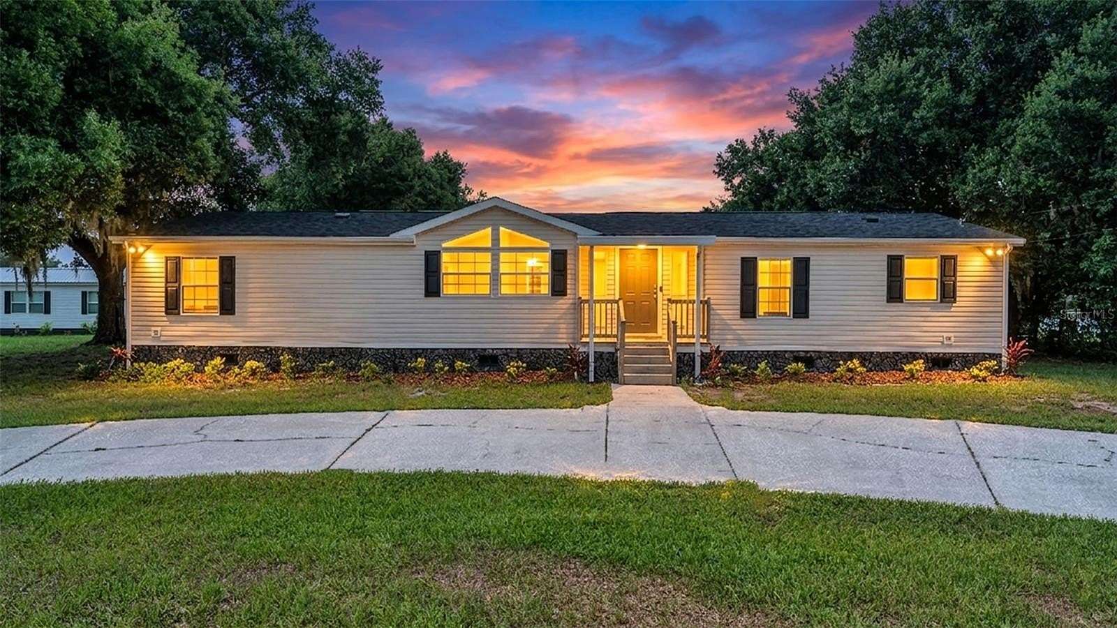 3.27 Acres of Land with Home for Sale in Bartow, Florida
