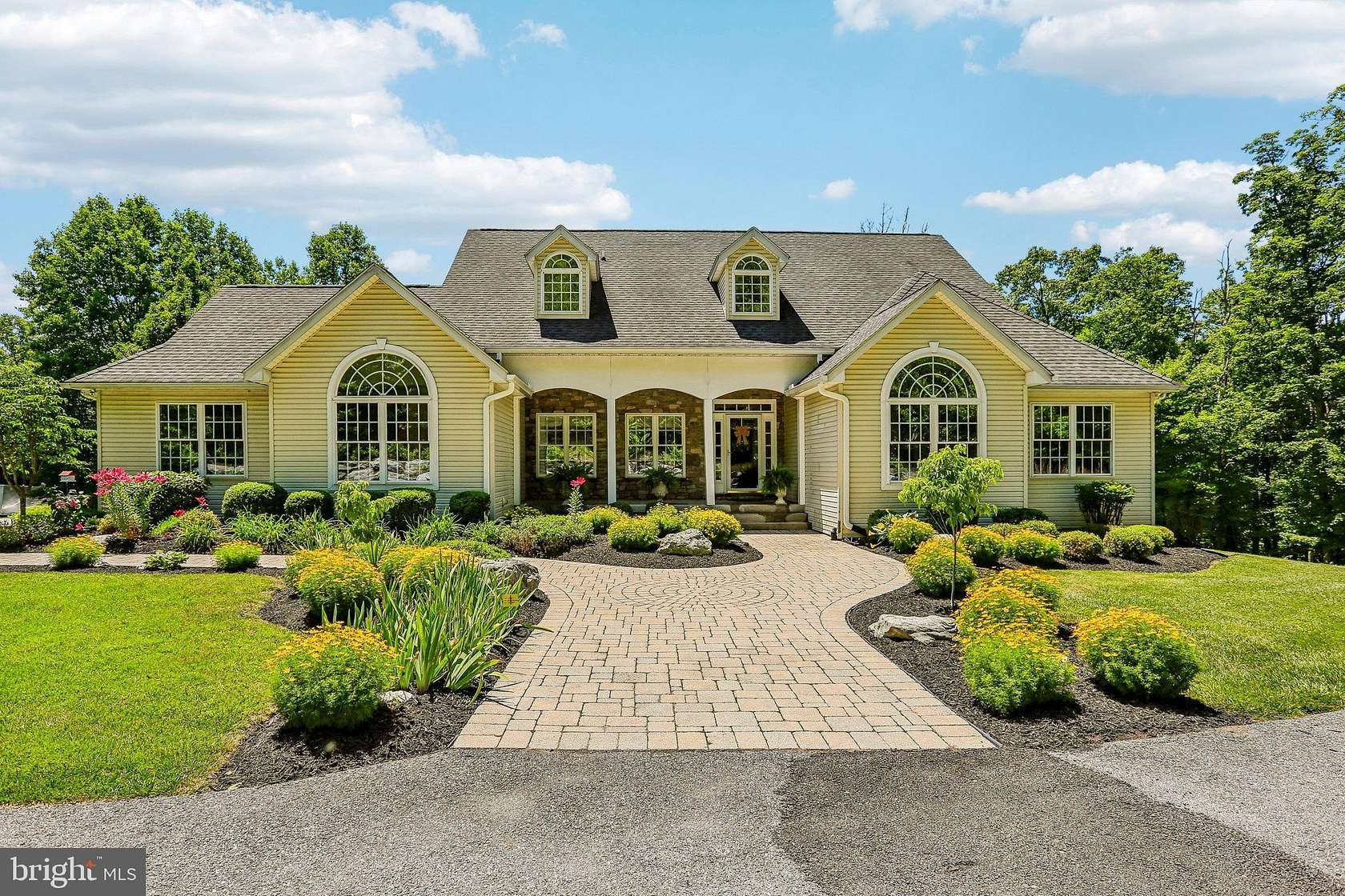 8 Acres of Land with Home for Sale in Myersville, Maryland