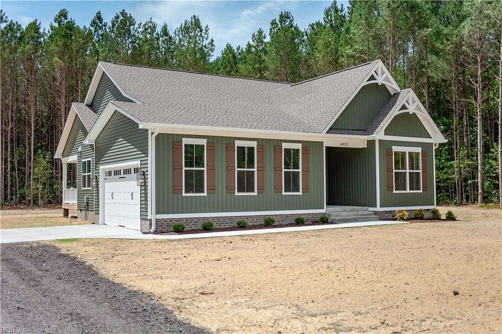 6 Acres of Improved Mixed-Use Land for Sale in Gloucester, Virginia
