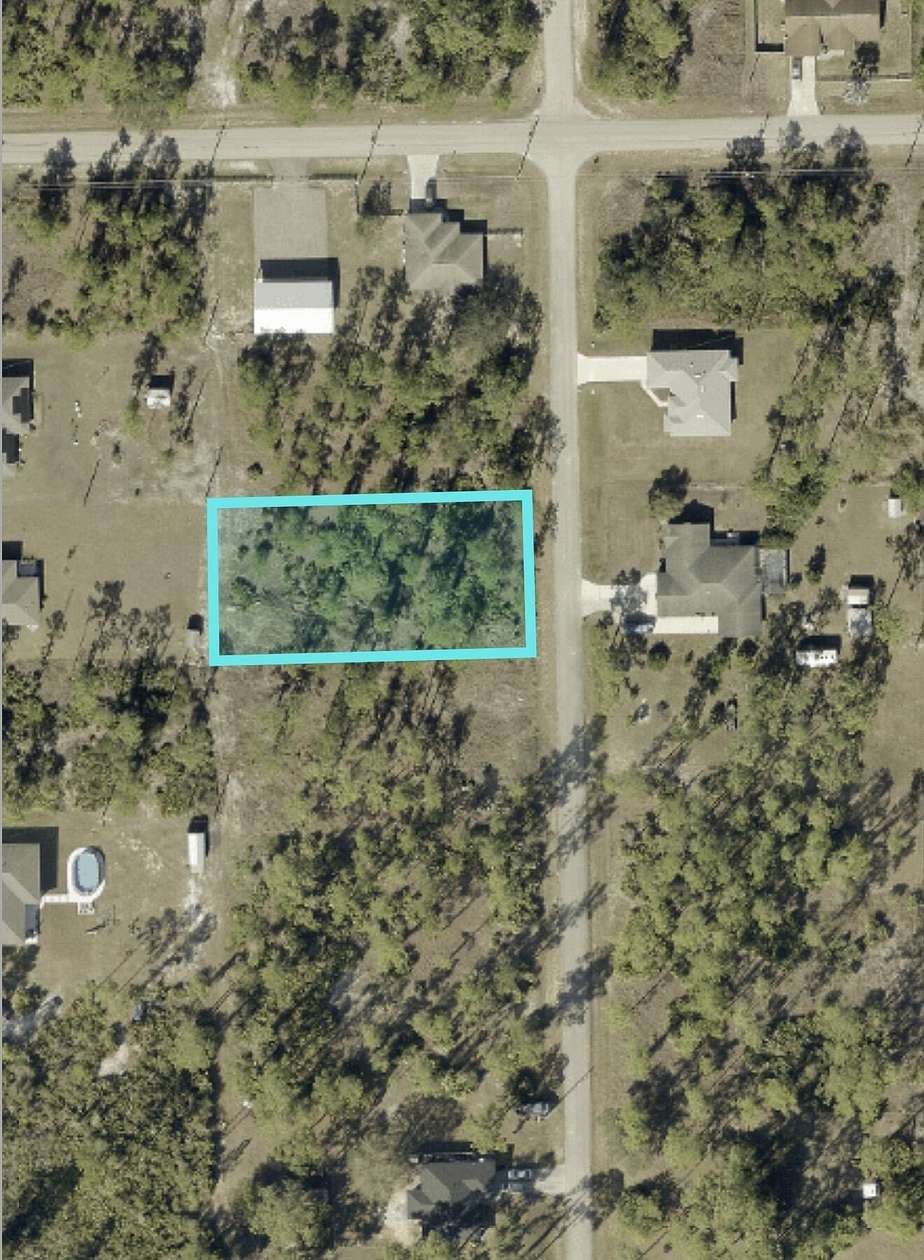 0.5 Acres of Residential Land for Sale in Alva, Florida