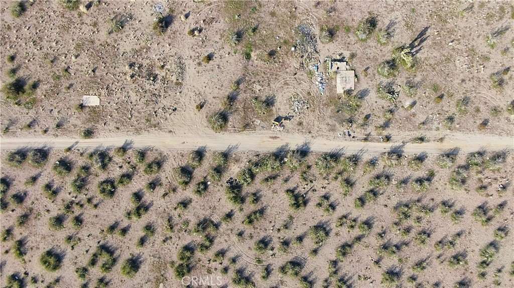 40 Acres of Land for Sale in Piñon Hills, California