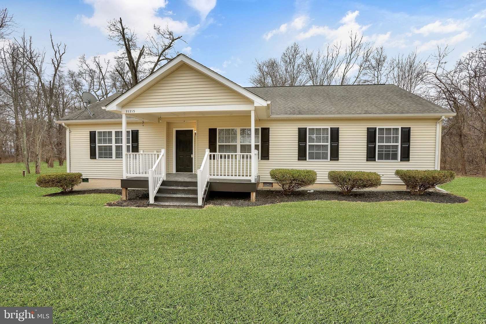3.55 Acres of Land with Home for Lease in Middleburg, Virginia