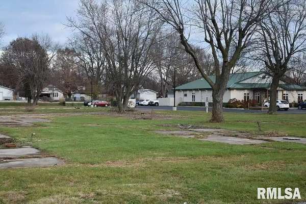 2 Acres of Mixed-Use Land for Sale in Jacksonville, Illinois