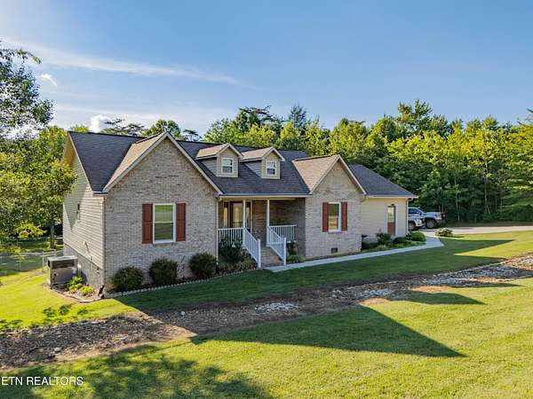 2.38 Acres of Land with Home for Sale in Crossville, Tennessee
