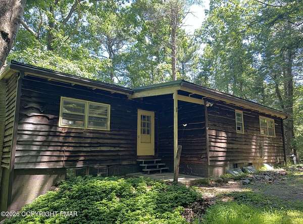 2.5 Acres of Land with Home for Lease in Kunkletown, Pennsylvania