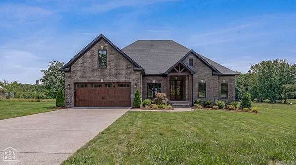 5 Acres of Land with Home for Sale in Jonesboro, Arkansas