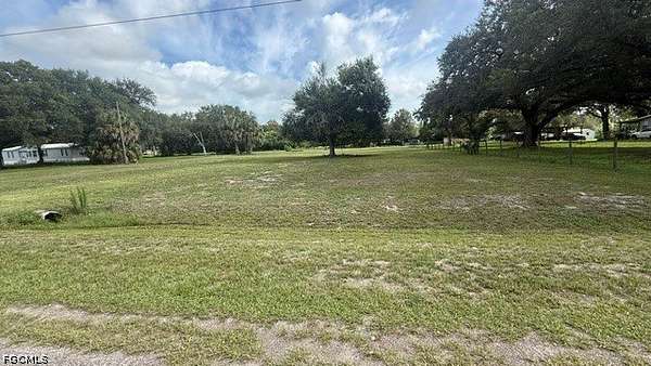 1 Acre of Land for Sale in Clewiston, Florida