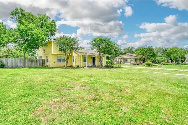 0.49 Acres of Mixed-Use Land for Sale in Bryan, Texas