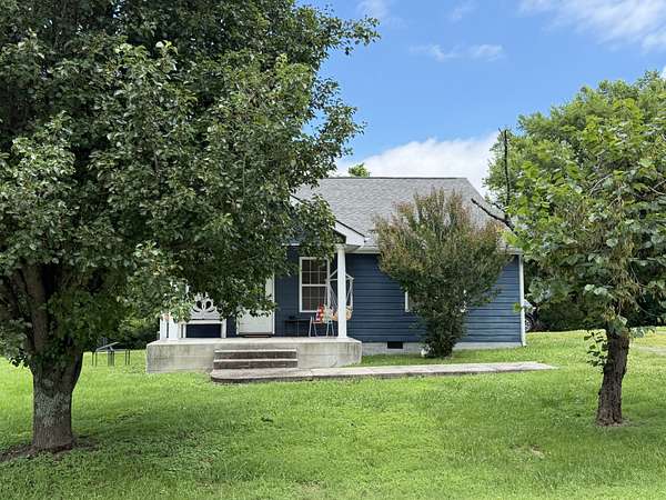 2.36 Acres of Land with Home for Sale in Shelbyville, Tennessee