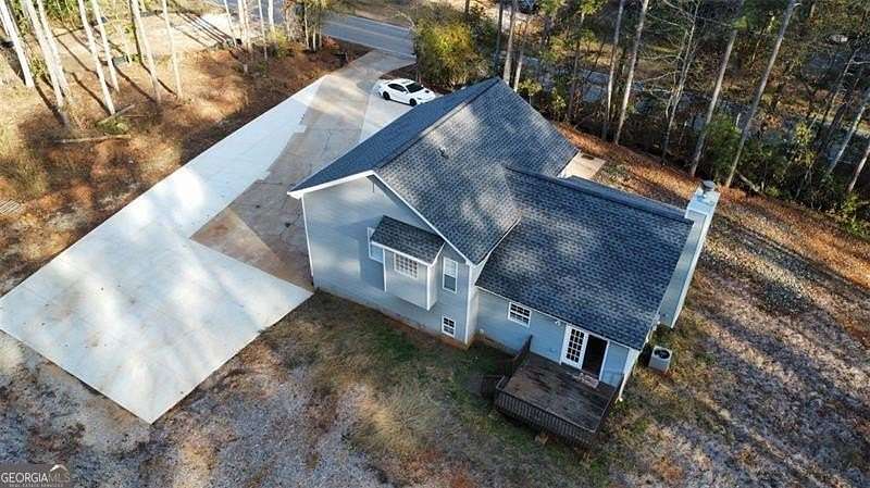 2 Acres of Land with Home for Sale in Powder Springs, Georgia