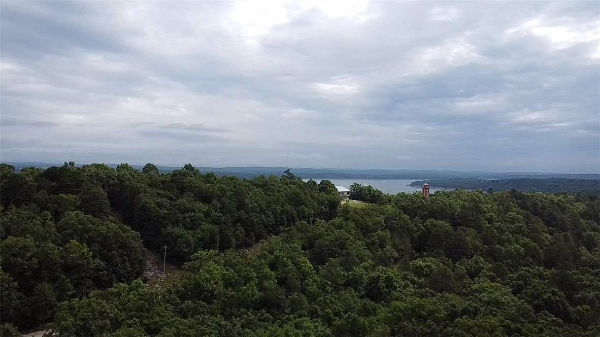 19 Acres of Land with Home for Sale in Yellville, Arkansas