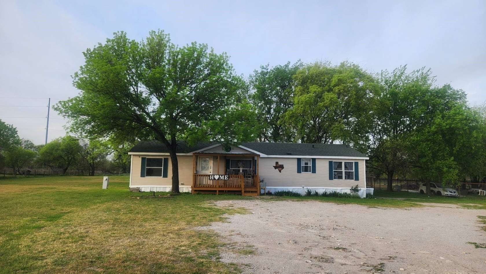0.97 Acres of Commercial Land for Sale in Alma, Texas