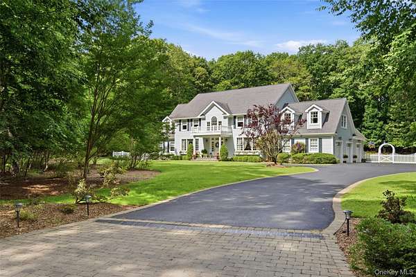 2 Acres of Land with Home for Sale in Lloyd Harbor, New York