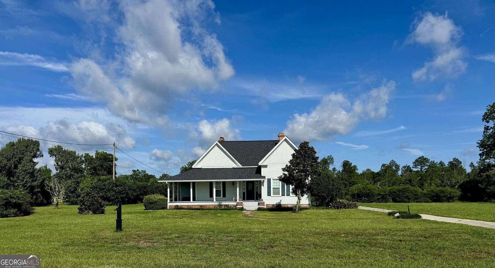 36.3 Acres of Recreational Land with Home for Sale in Mount Vernon, Georgia