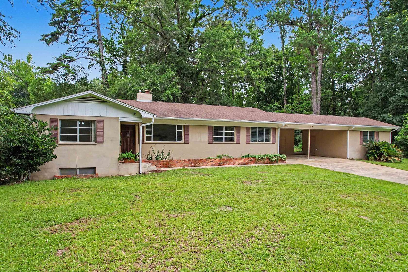4.1 Acres of Land with Home for Sale in Quincy, Florida