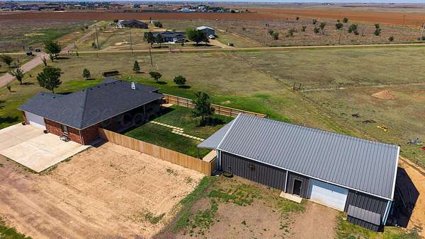 10 Acres of Land with Home for Sale in Amarillo, Texas