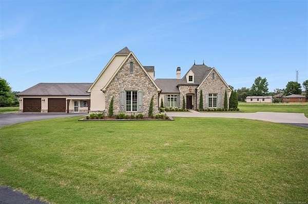 1.86 Acres of Land with Home for Sale in Owasso, Oklahoma
