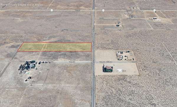 9.77 Acres of Land for Sale in Lancaster, California