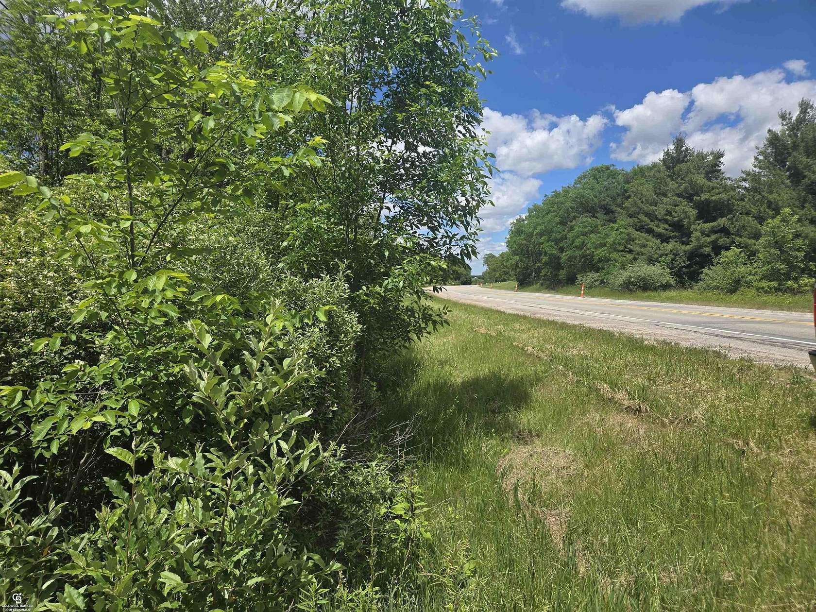 5 Acres of Residential Land for Sale in Emmett, Michigan