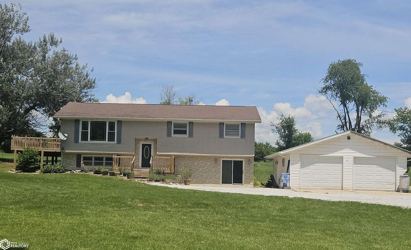 5.5 Acres of Land with Home for Sale in Montrose, Iowa
