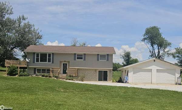 5.5 Acres of Land with Home for Sale in Montrose, Iowa
