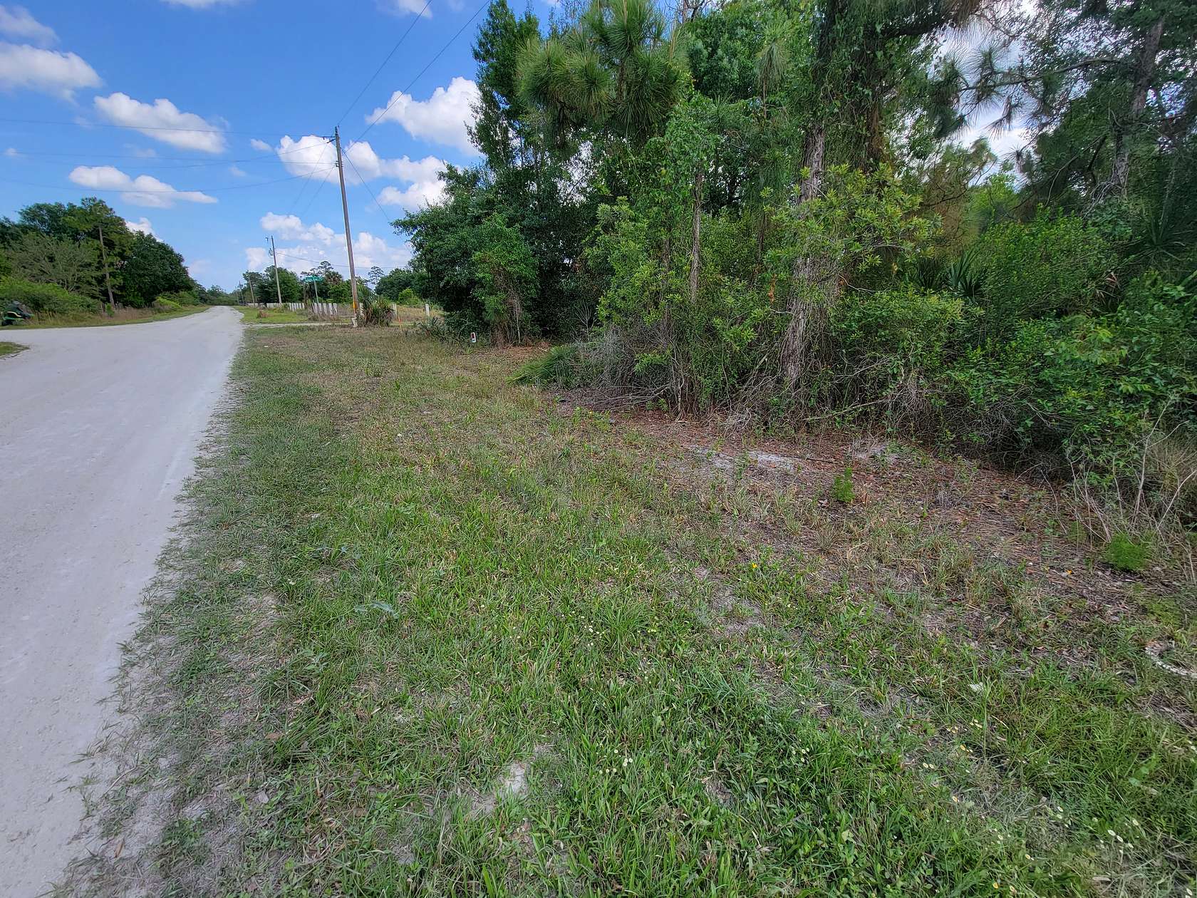 2.5 Acres of Residential Land for Sale in Clewiston, Florida