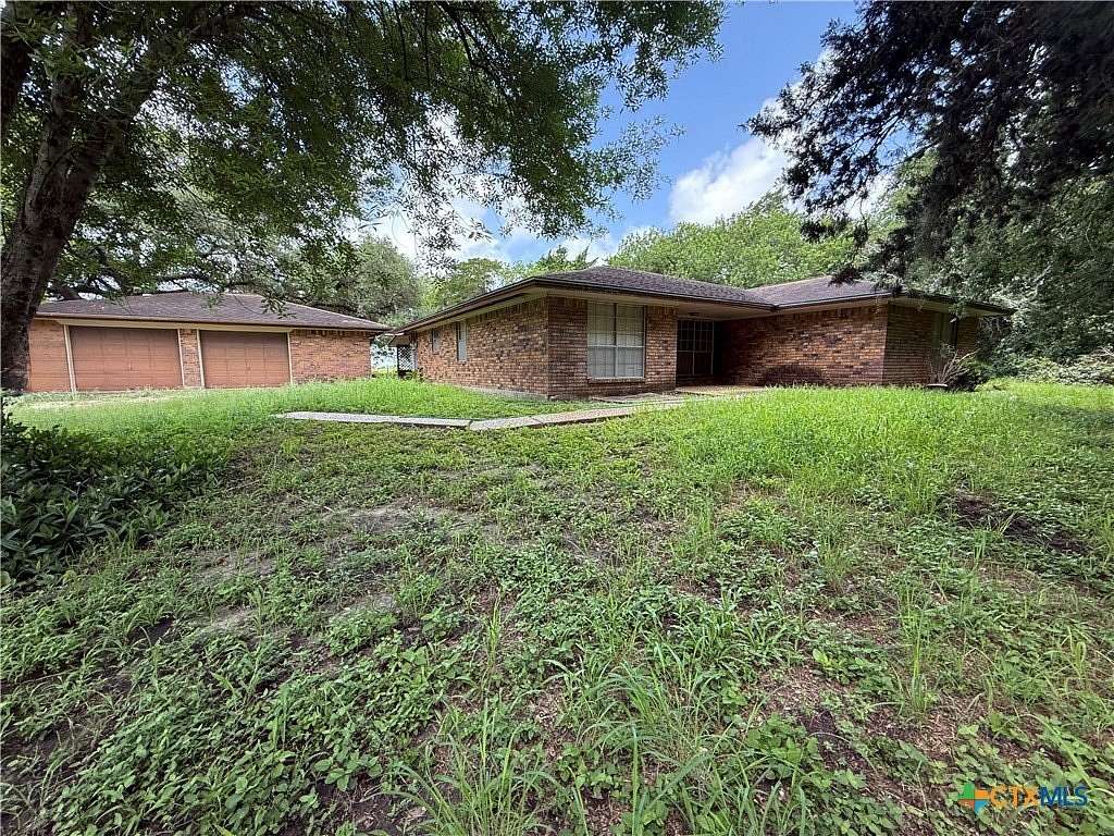 5.56 Acres of Land with Home for Sale in Port Lavaca, Texas