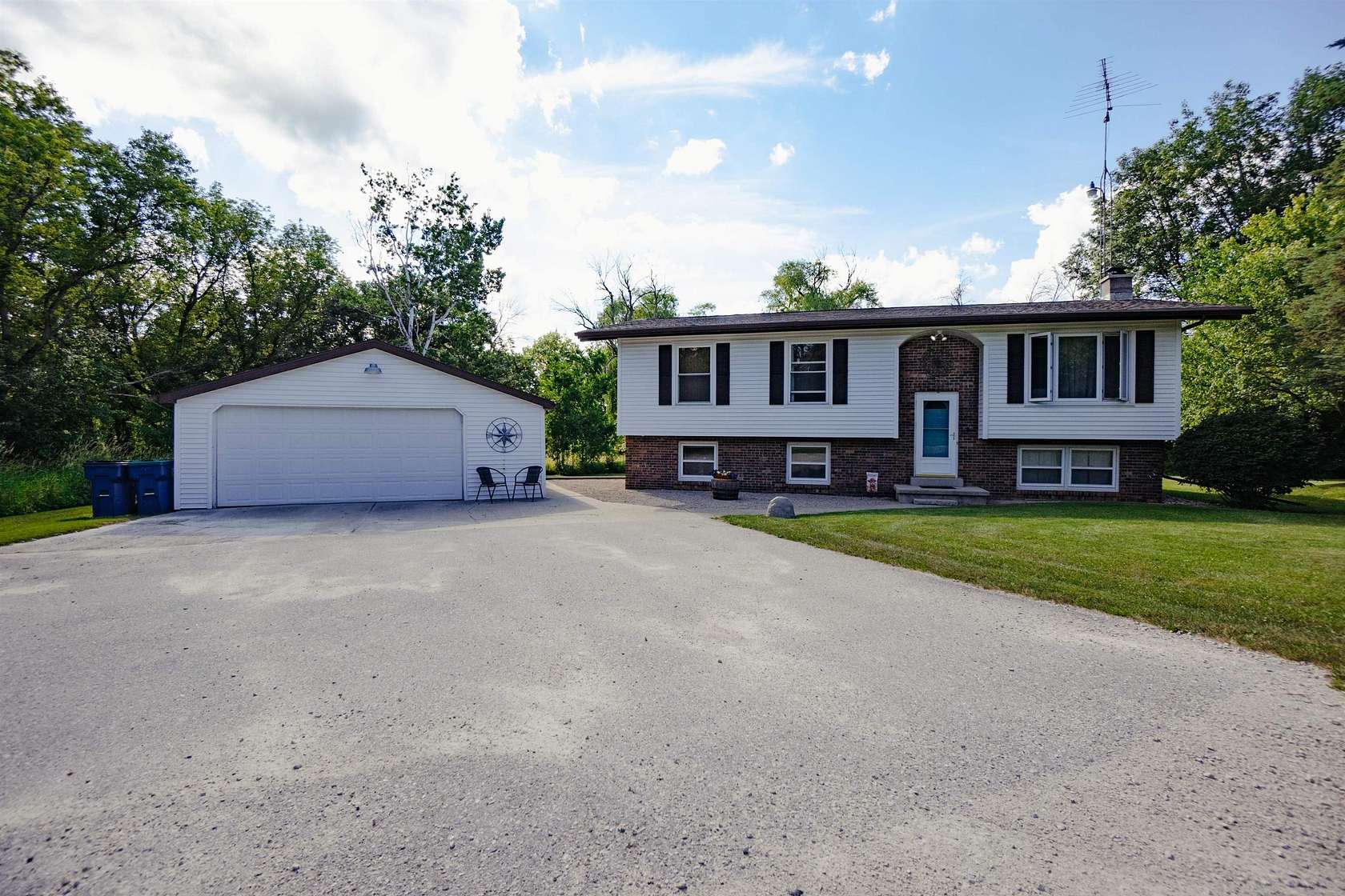 2 Acres of Land with Home for Sale in Oakfield, Wisconsin