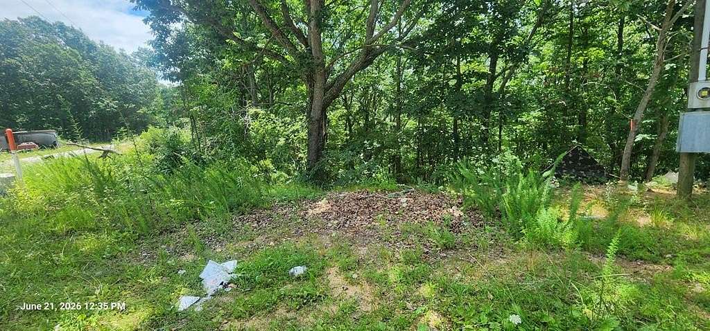 0.49 Acres of Land for Sale in Holladay, Tennessee