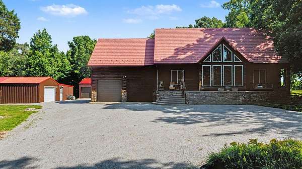 6.29 Acres of Land with Home for Sale in Hopkinsville, Kentucky