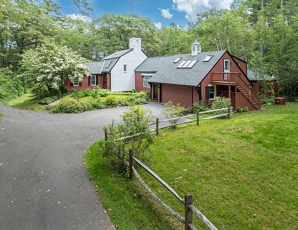 2.8 Acres of Land with Home for Sale in Cape Elizabeth, Maine
