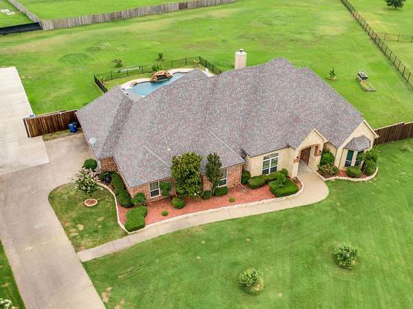 1.54 Acres of Land with Home for Sale in Terrell, Texas