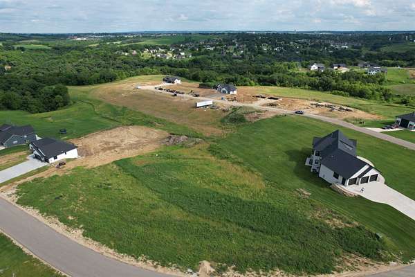 1 Acre of Residential Land for Sale in Dubuque, Iowa