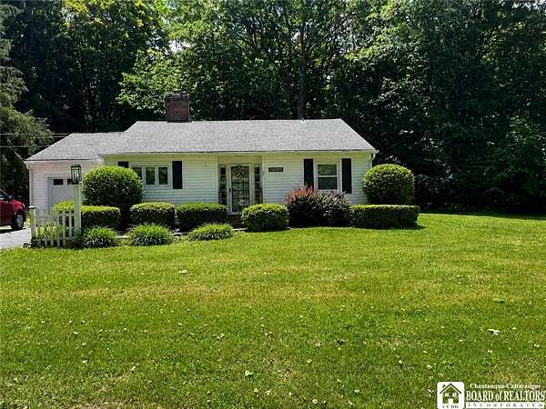 1.5 Acres of Land with Home for Sale in Jamestown, New York