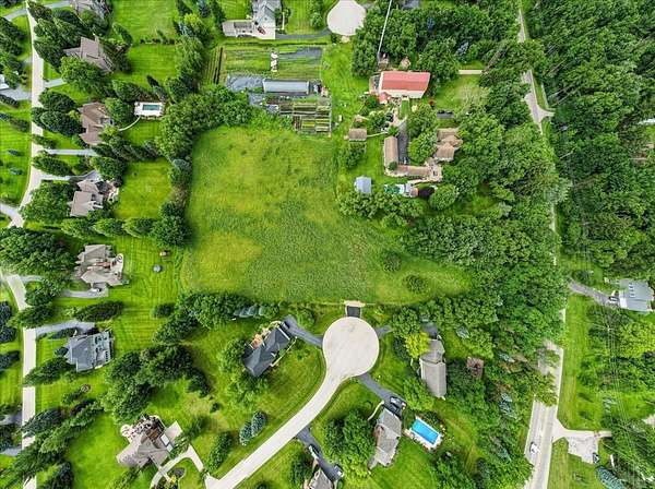 Residential Land for Sale in Crystal Lake, Illinois