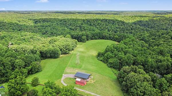 30.5 Acres of Land for Sale in White Bluff, Tennessee