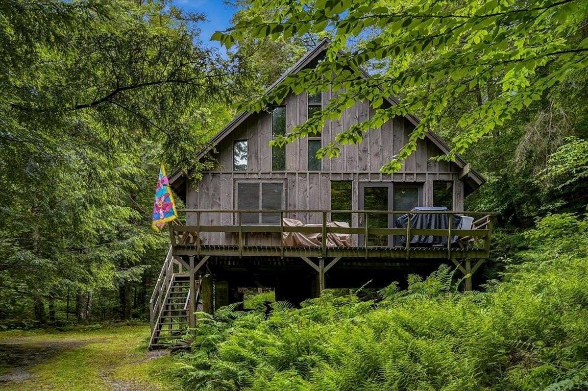 27 Acres of Land with Home for Sale in Starksboro, Vermont