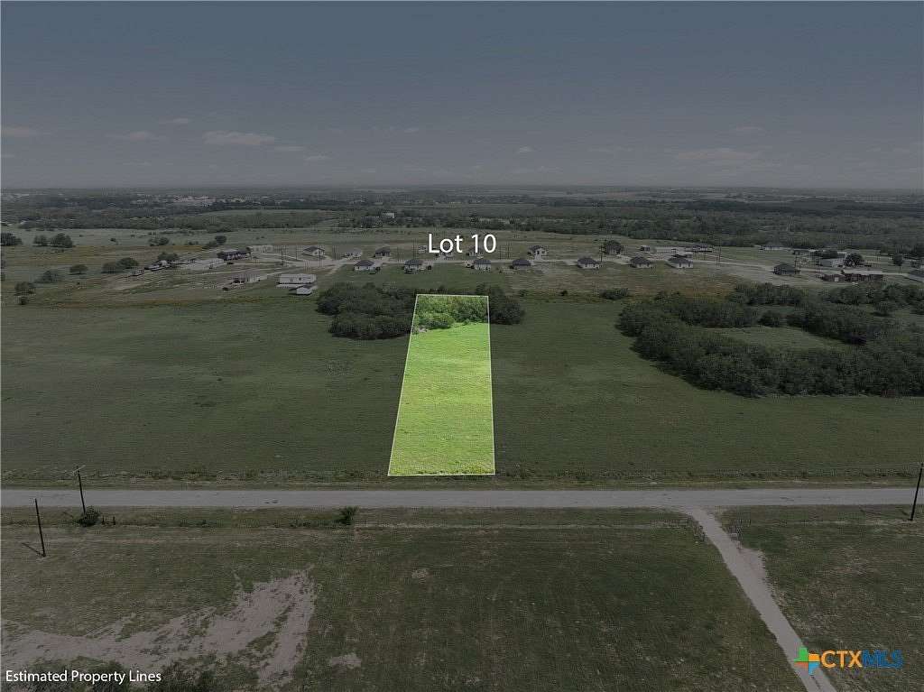 1.28 Acres of Residential Land for Sale in La Vernia, Texas