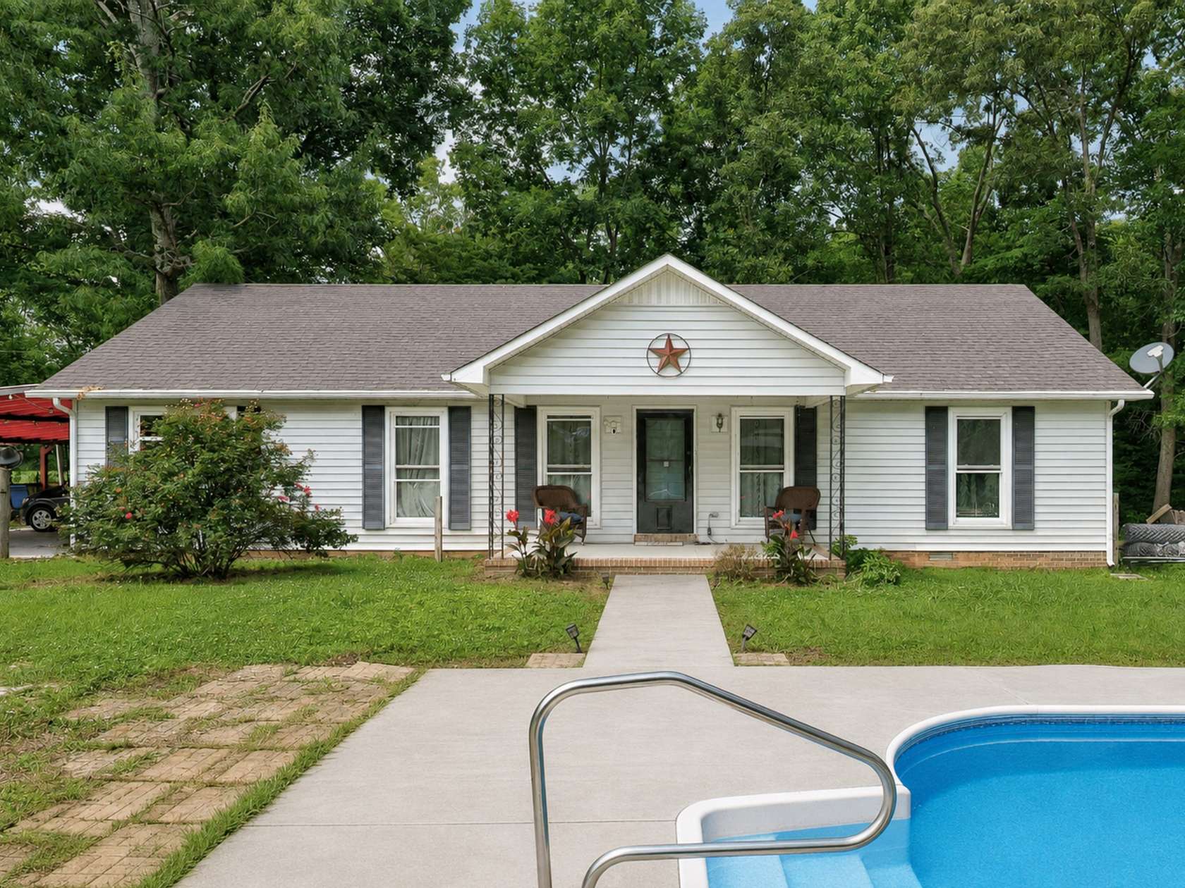 4 Acres of Land with Home for Sale in Flintville, Tennessee