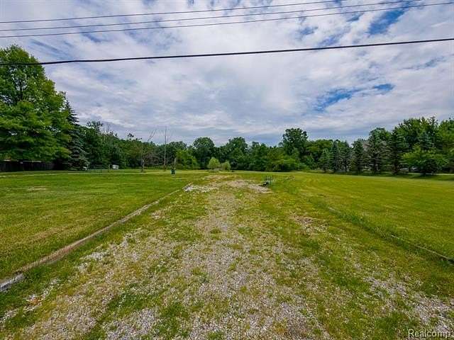 2 Acres of Mixed-Use Land for Sale in Romulus, Michigan