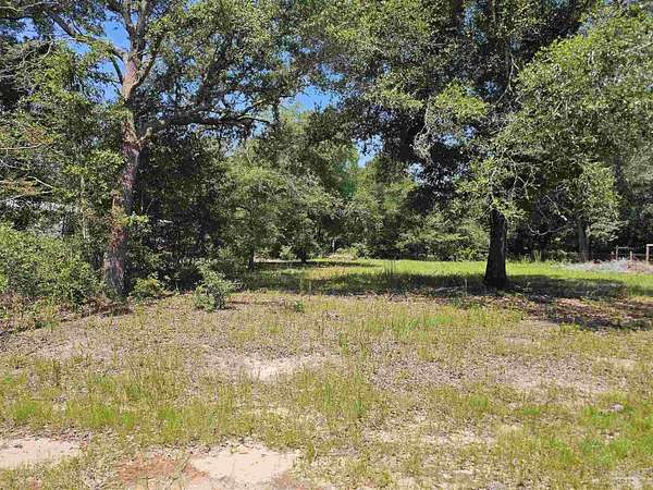 0.25 Acres of Land for Sale in Milton, Florida