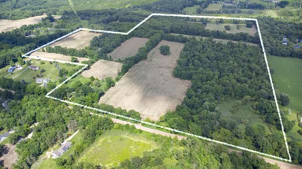95.6 Acres of Land for Sale in Fenton, Michigan
