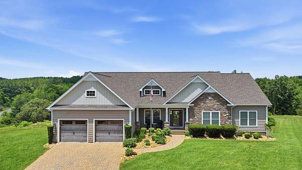1.53 Acres of Land with Home for Sale in Moneta, Virginia